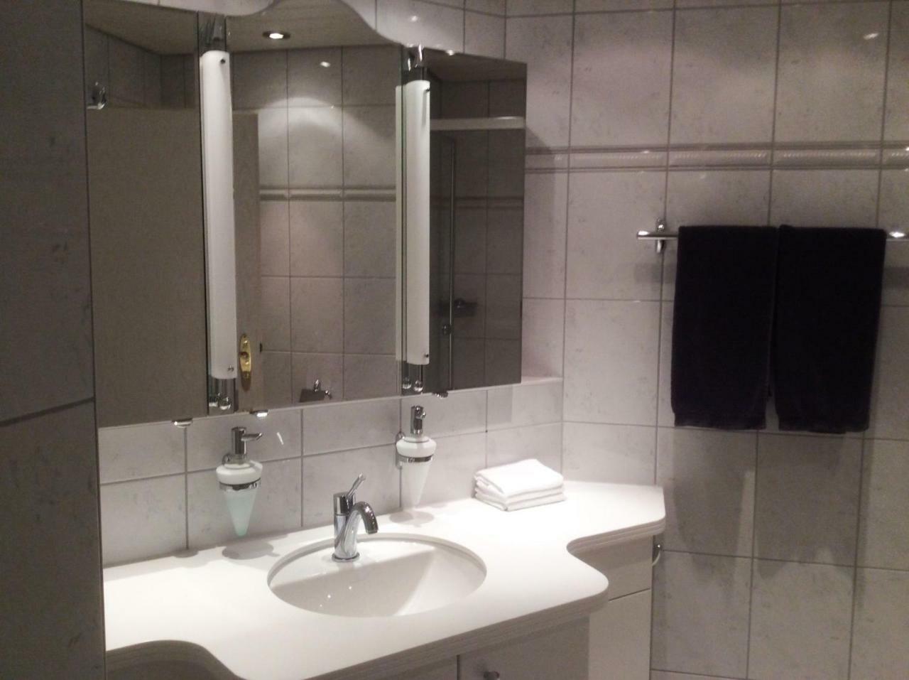 Ferien-Appartement Am Schlosssee Salem  Bagian luar foto